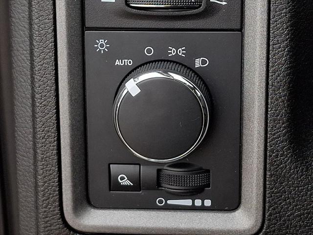 2022 Ram 1500 Classic Tradesman Regular Cab 4x2 8' Box