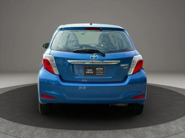 2013 Toyota Yaris LE