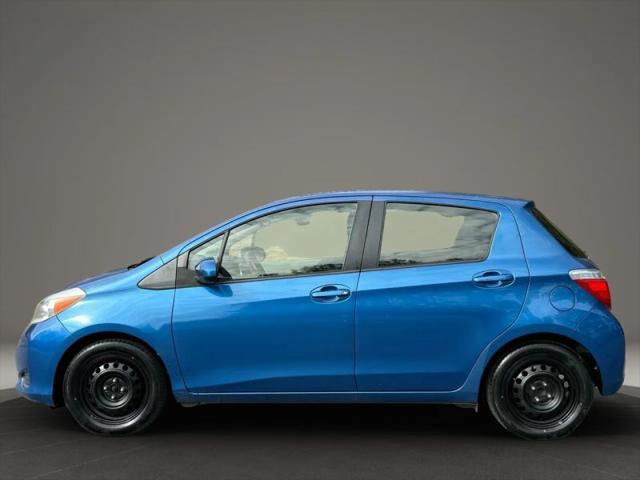 2013 Toyota Yaris LE