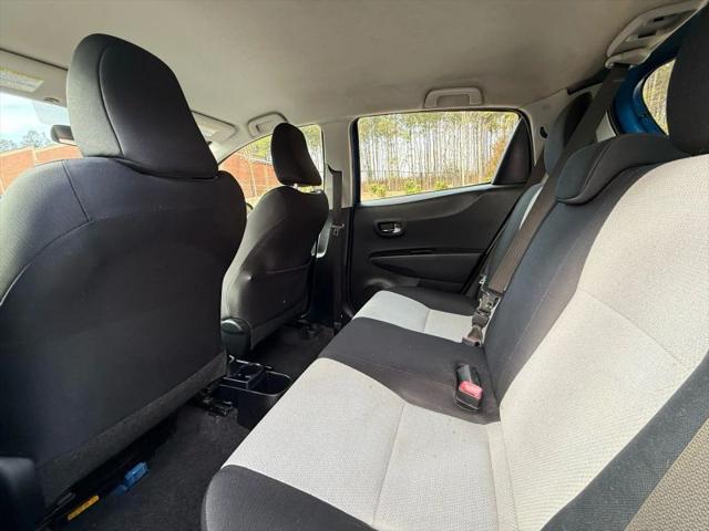 2013 Toyota Yaris LE