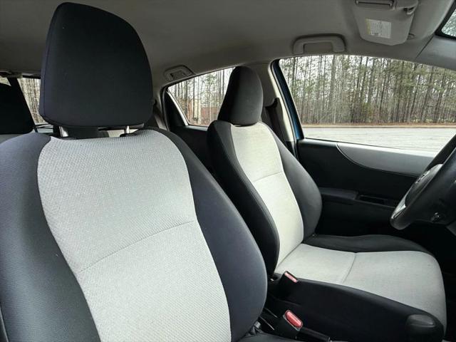 2013 Toyota Yaris LE