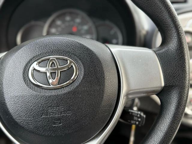 2013 Toyota Yaris LE