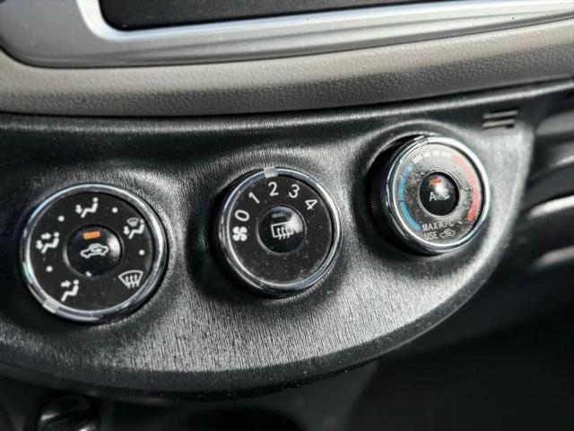 2013 Toyota Yaris LE