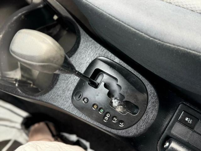 2013 Toyota Yaris LE