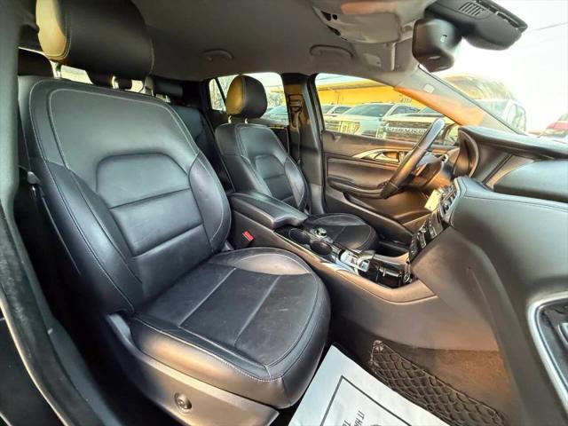 2017 INFINITI QX30 Luxury