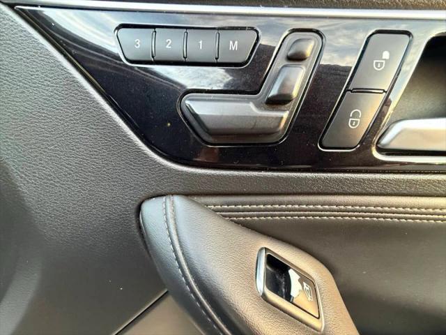 2017 INFINITI QX30 Luxury