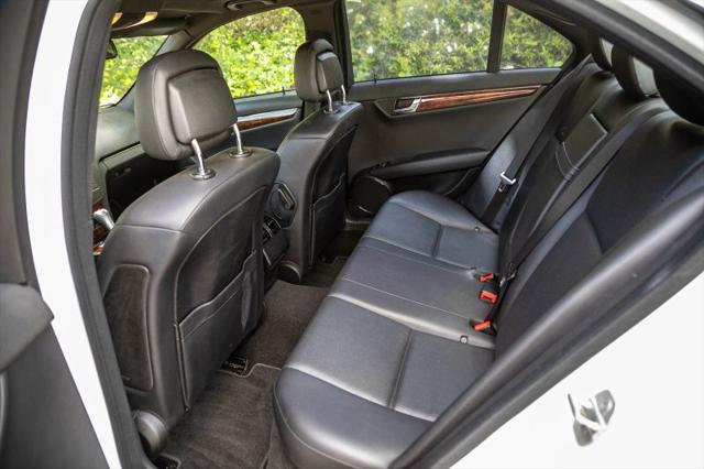 2011 Mercedes-Benz C-CLASS C 300 Luxury