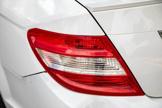 2011 Mercedes-Benz C-CLASS C 300 Luxury