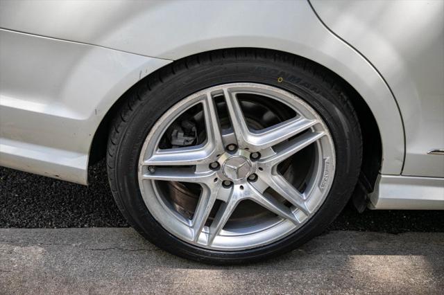 2011 Mercedes-Benz C-CLASS C 300 Luxury
