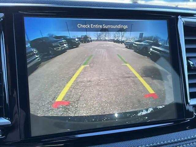 2026 Chrysler Pacifica Select AWD