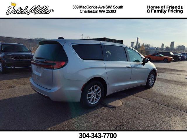 2024 Chrysler Pacifica Touring L 2024 Chrysler Pacifica Touring L