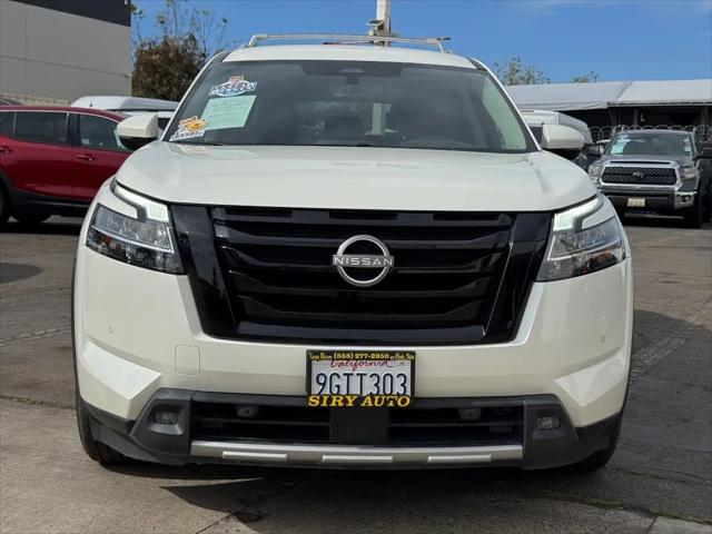 2023 Nissan Pathfinder SL FWD