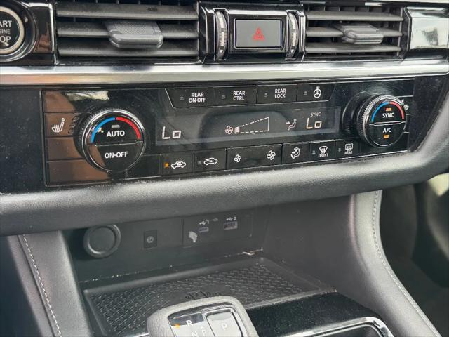 2023 Nissan Pathfinder SL FWD