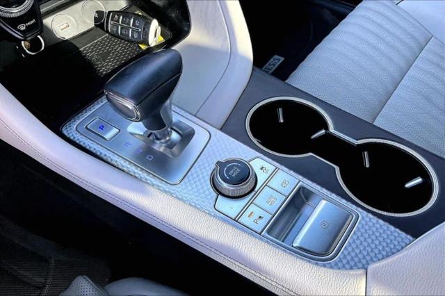 2023 Genesis G70 2.0T RWD