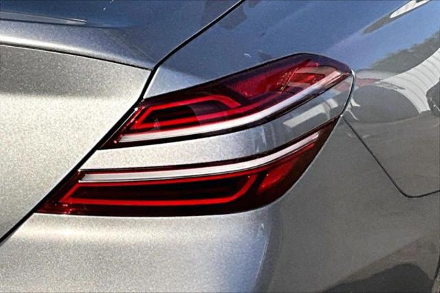 2023 Genesis G70 2.0T RWD