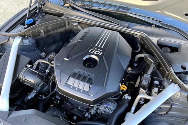 2023 Genesis G70 2.0T RWD