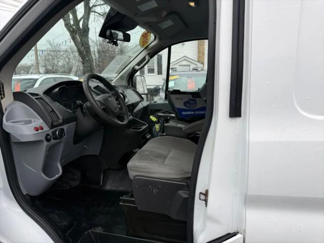 2016 Ford Transit w/60/40 Side Door w/RWB