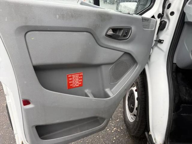 2016 Ford Transit w/60/40 Side Door w/RWB