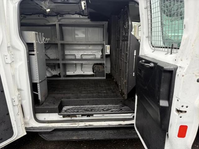 2016 Ford Transit w/60/40 Side Door w/RWB