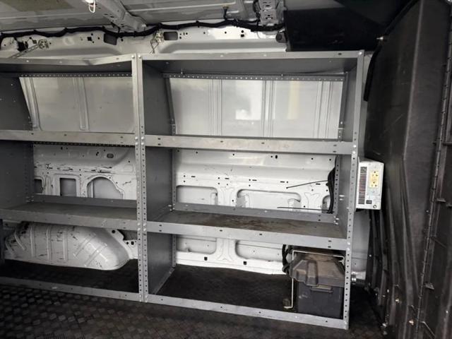 2016 Ford Transit w/60/40 Side Door w/RWB