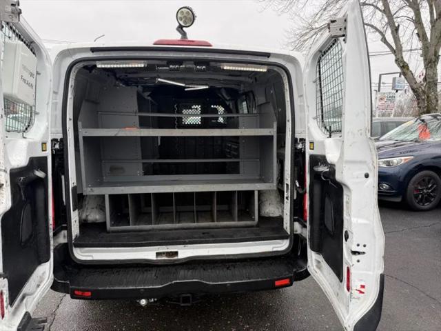 2016 Ford Transit w/60/40 Side Door w/RWB