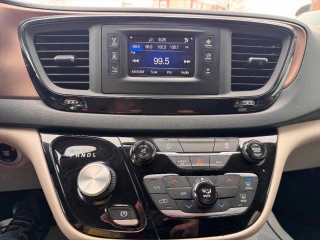 2017 Chrysler Pacifica Touring