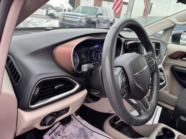 2017 Chrysler Pacifica Touring
