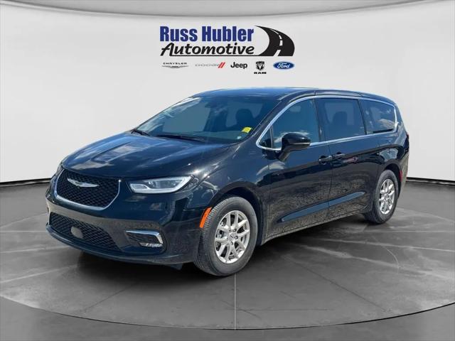 2025 Chrysler Pacifica Select for sale in New Castle, IN