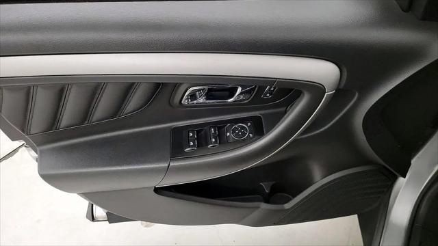 2016 Ford Taurus SEL