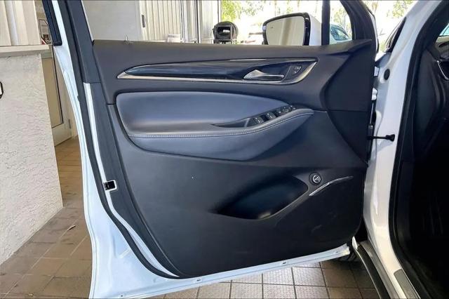 2023 Buick Enclave Essence FWD