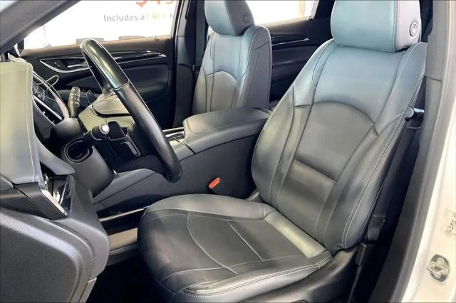 2023 Buick Enclave Essence FWD