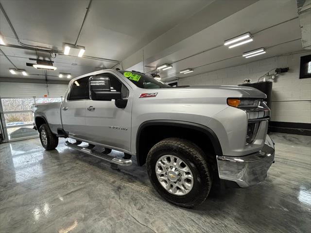 2023 Chevrolet Silverado 3500HD 4WD Crew Cab Long Bed LTZ