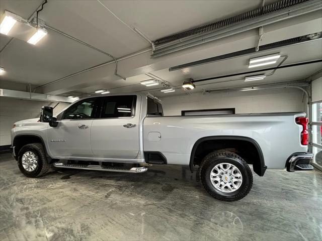 2023 Chevrolet Silverado 3500HD 4WD Crew Cab Long Bed LTZ