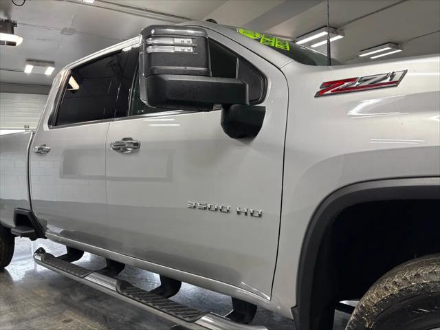 2023 Chevrolet Silverado 3500HD 4WD Crew Cab Long Bed LTZ