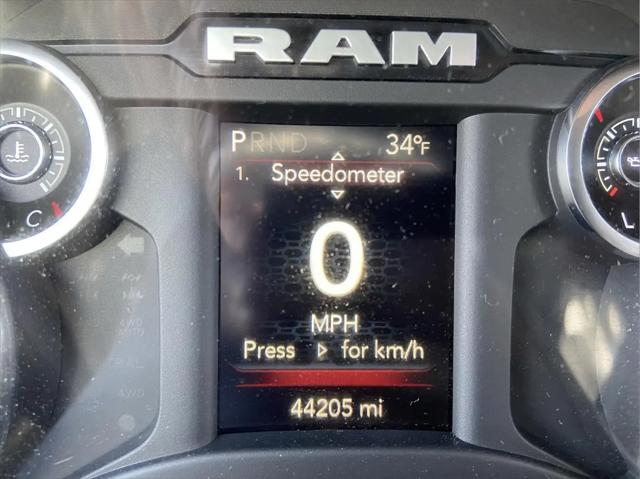 2022 Ram 2500 Big Horn Crew Cab 4x4 8' Box