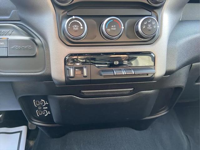 2022 Ram 2500 Big Horn Crew Cab 4x4 8' Box
