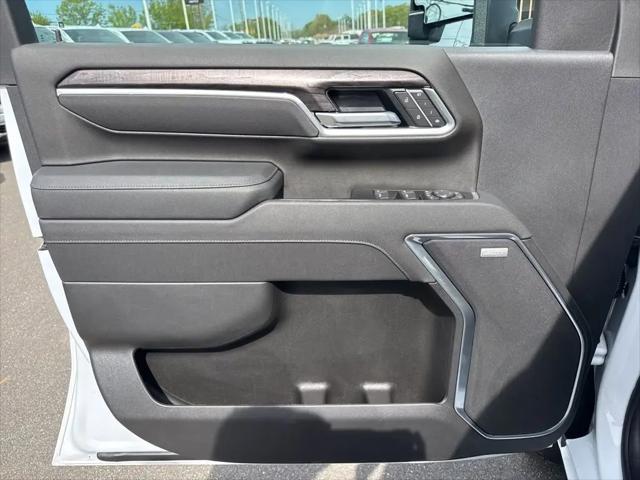 2026 Chevrolet Silverado 2500HD Crew Cab, Standard Bed, LTZ, 4WD
