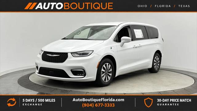 2022 Chrysler Pacifica Hybrid Touring L for sale in Jacksonville, FL