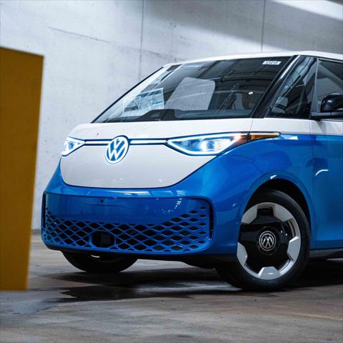 2025 Volkswagen ID. Buzz Pro S Plus with 4MOTION