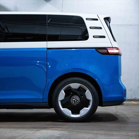 2025 Volkswagen ID. Buzz Pro S Plus with 4MOTION