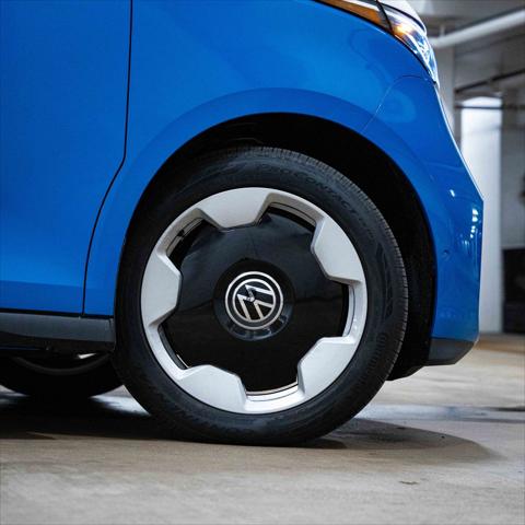 2025 Volkswagen ID. Buzz Pro S Plus with 4MOTION