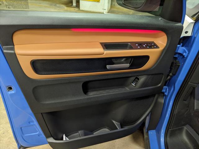 2025 Volkswagen ID. Buzz Pro S Plus with 4MOTION