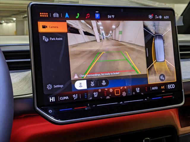 2025 Volkswagen ID. Buzz Pro S Plus with 4MOTION