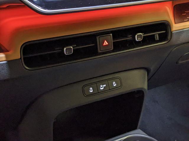 2025 Volkswagen ID. Buzz Pro S Plus with 4MOTION