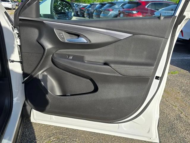 2026 Buick NV Preferred FWD