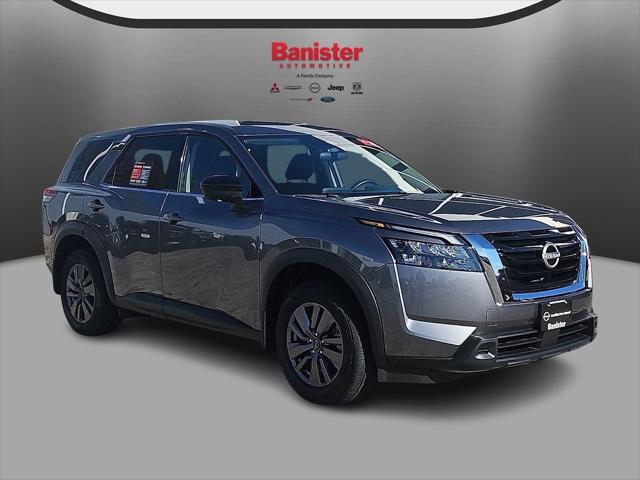 2025 Nissan Pathfinder S FWD