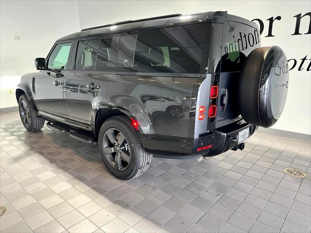 2024 Land Rover Defender 130 P400 X-Dynamic SE