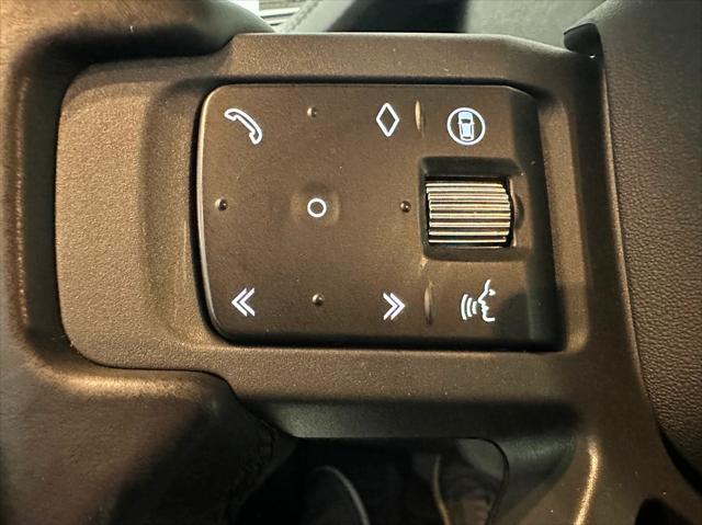 2024 Land Rover Defender 130 P400 X-Dynamic SE