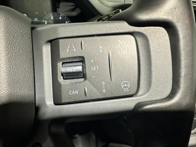 2024 Land Rover Defender 130 P400 X-Dynamic SE