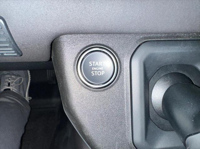 2024 Land Rover Defender 130 P400 X-Dynamic SE